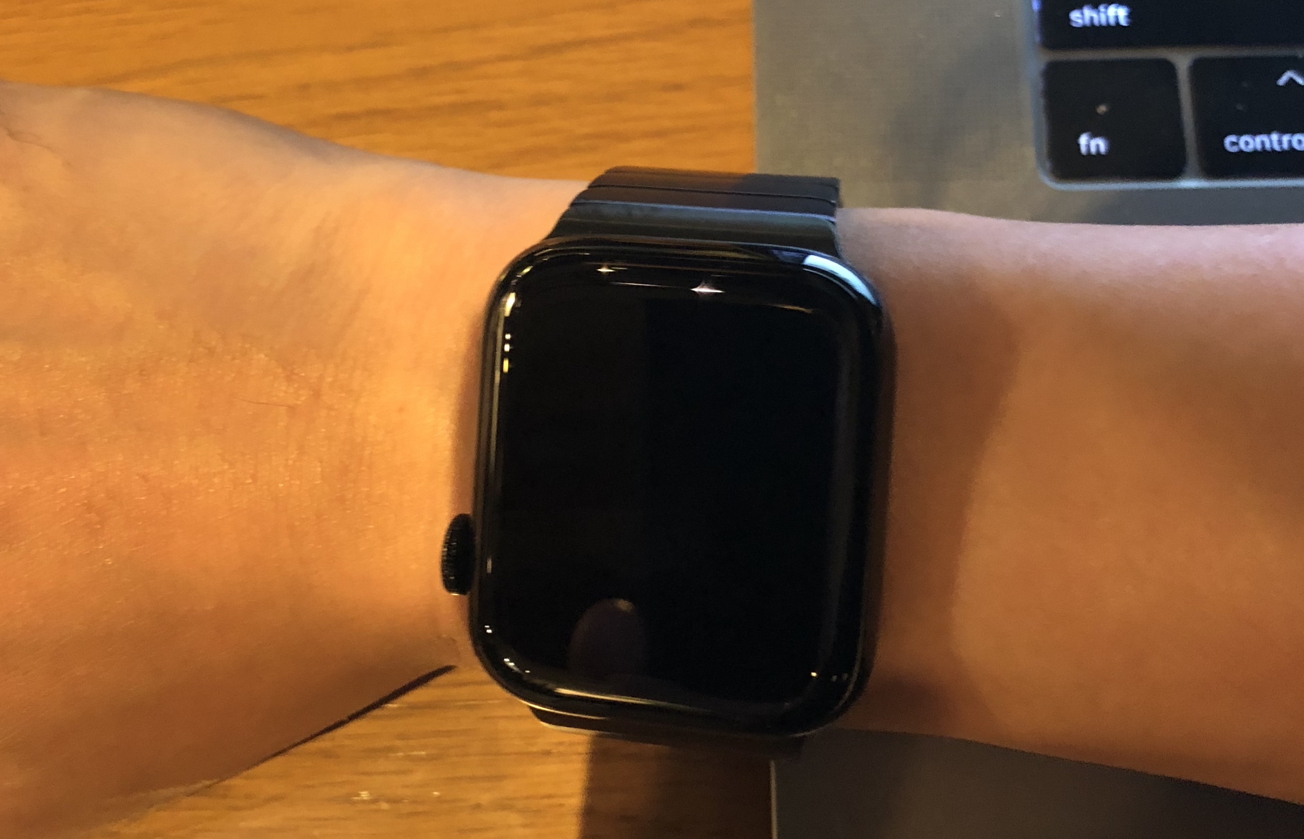 実際にApple Watch series4を装着してみた